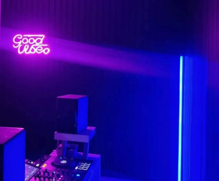 Stripwood wall panelling, Studio, DJ booth, YouTube backwall, MDF strips panelling. Creative space backdrop wall design