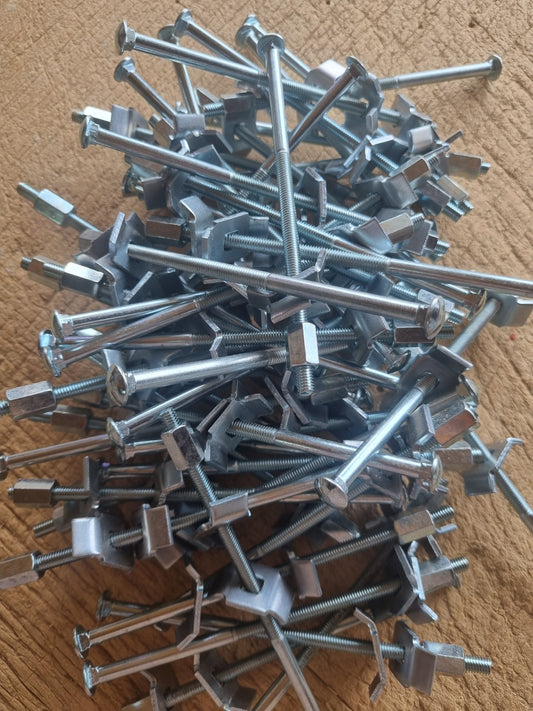 Worktop jointing bolts large bundle of approx 40. Kitchen fitter stock for joining worktops