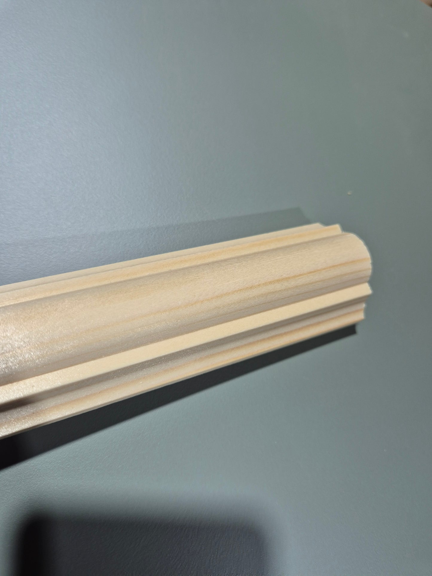 Pine dado rail. TM480 beading to create wall panelling. 1000 x 41 x 20mm Pack of 5 strips. Picture rail or dado rail