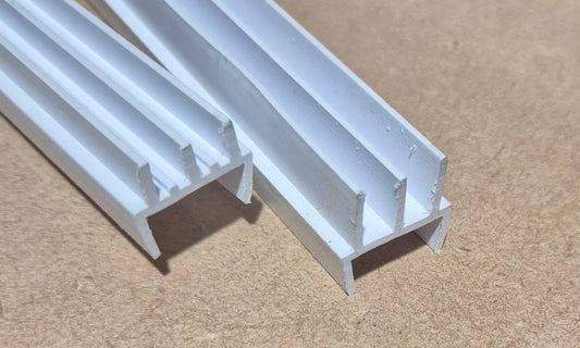 Vivarium sliding door track. Top & Bottom pack for 4mm glass doors and 15mm boards. Black or White